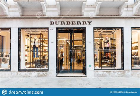 burberry store venezia|Burberry .